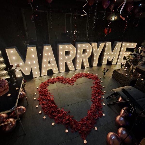 MARRY ME Lichtletters
