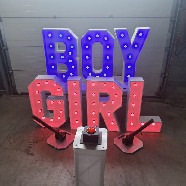 BOY en GIRL Lichtletters + confetti shooters set