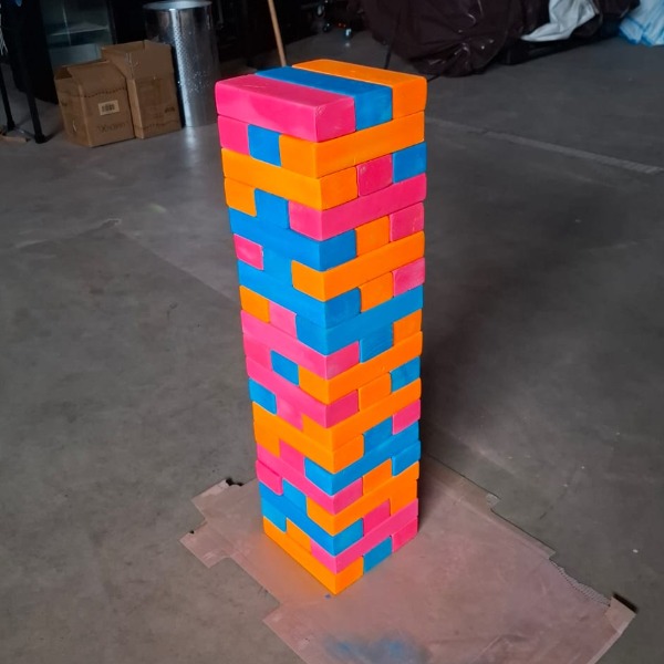 Mega JENGA 150 cm Neon Kleuren