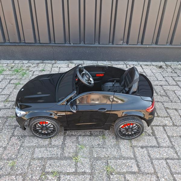 Elektrische kinderauto - Mercedes C63 AMG Zwart