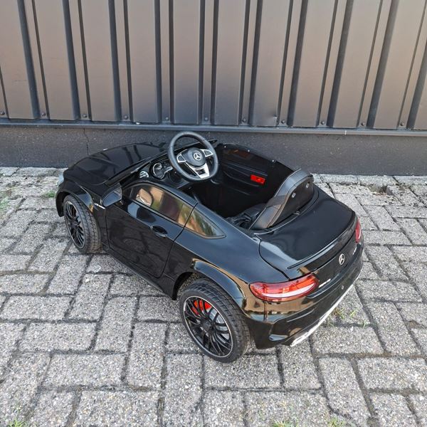 Elektrische kinderauto - Mercedes C63 AMG Zwart